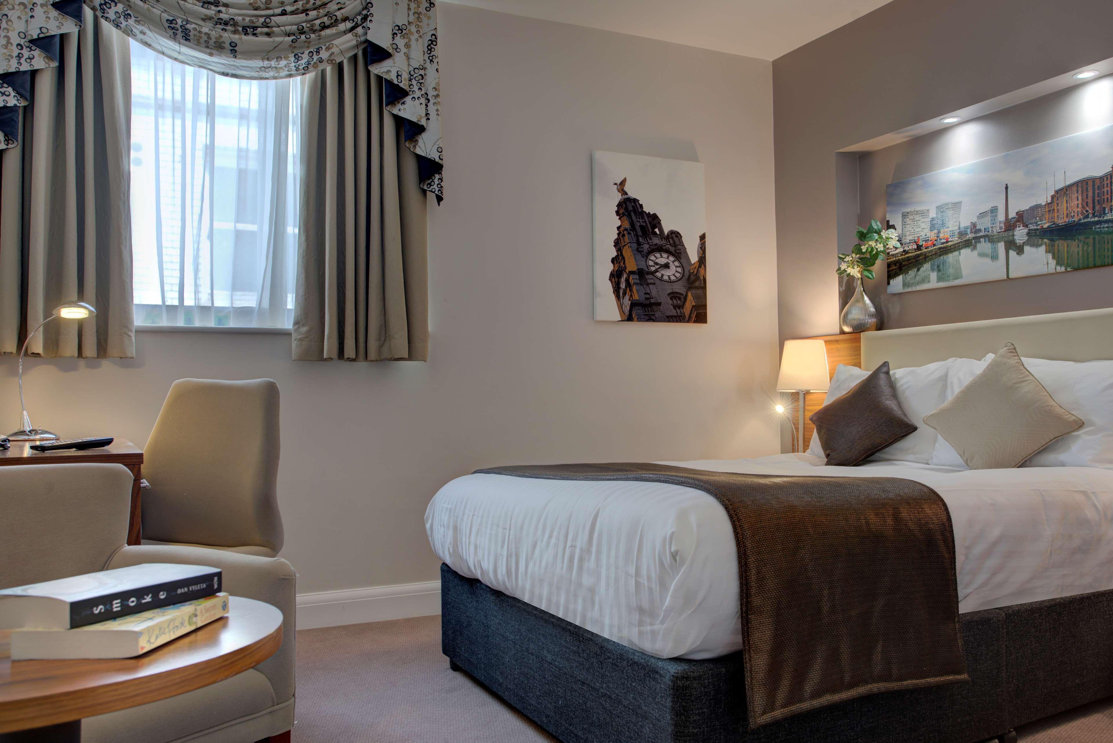 Heywood House Hotel, BW Signature Collection Liverpool Bagian luar foto